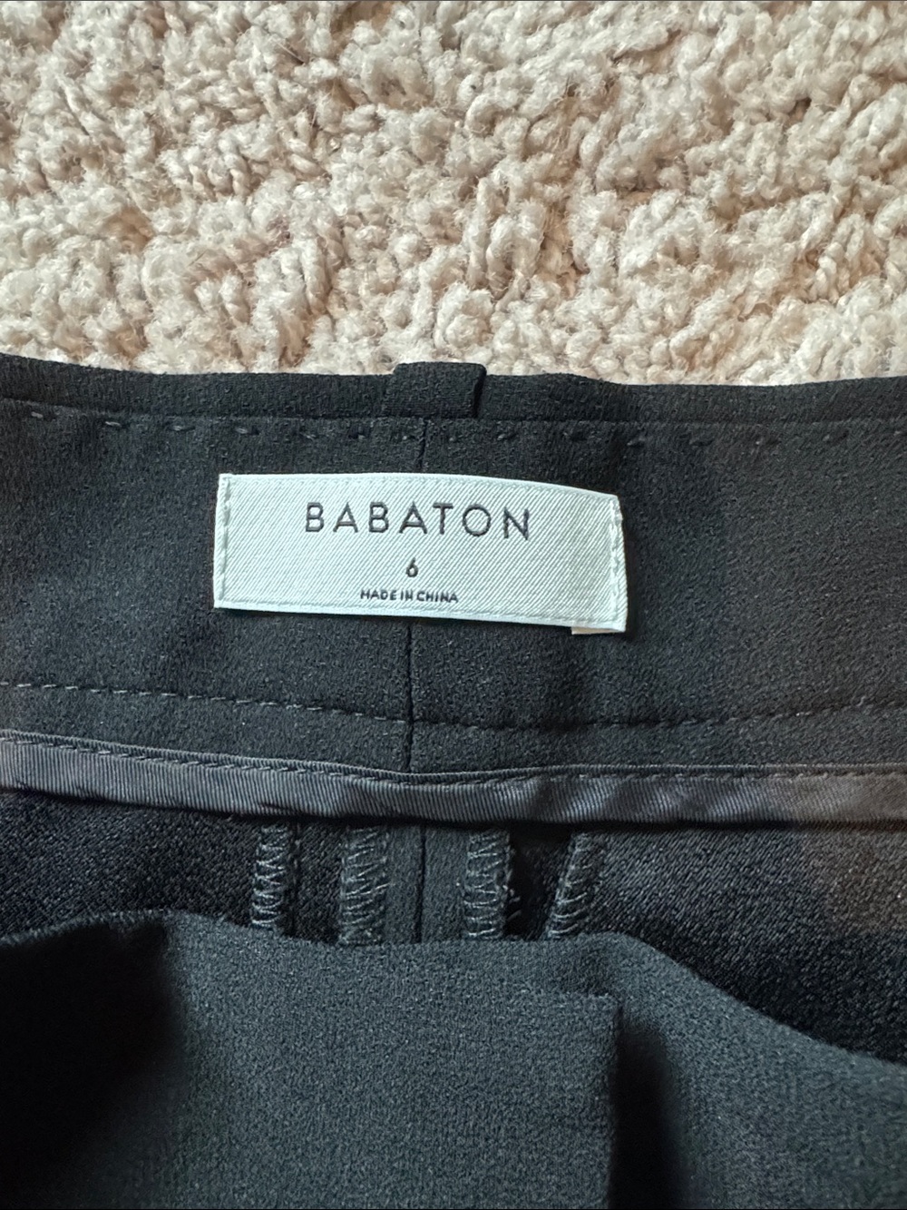 Aritzia Babaton Black Shorts Size 6 - Picture 2 of 5